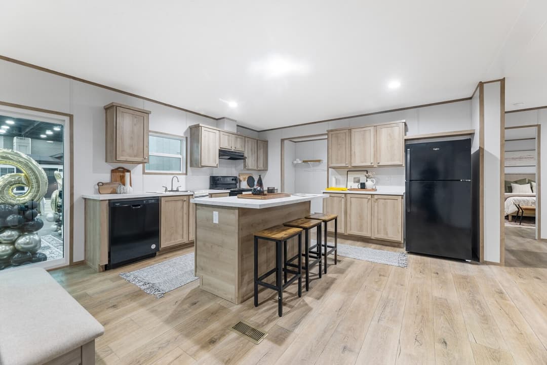 Phoenix 32563a kitchen home features