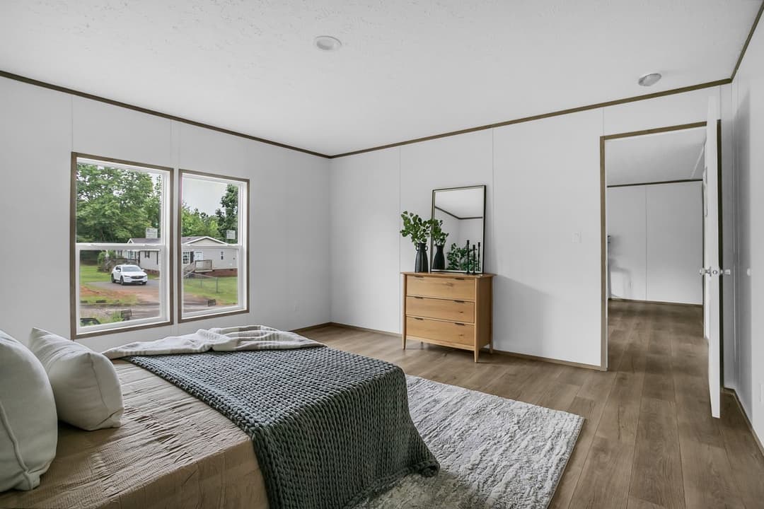 160 bernice dr, moore, sc 29369 (land & home) bedroom home features