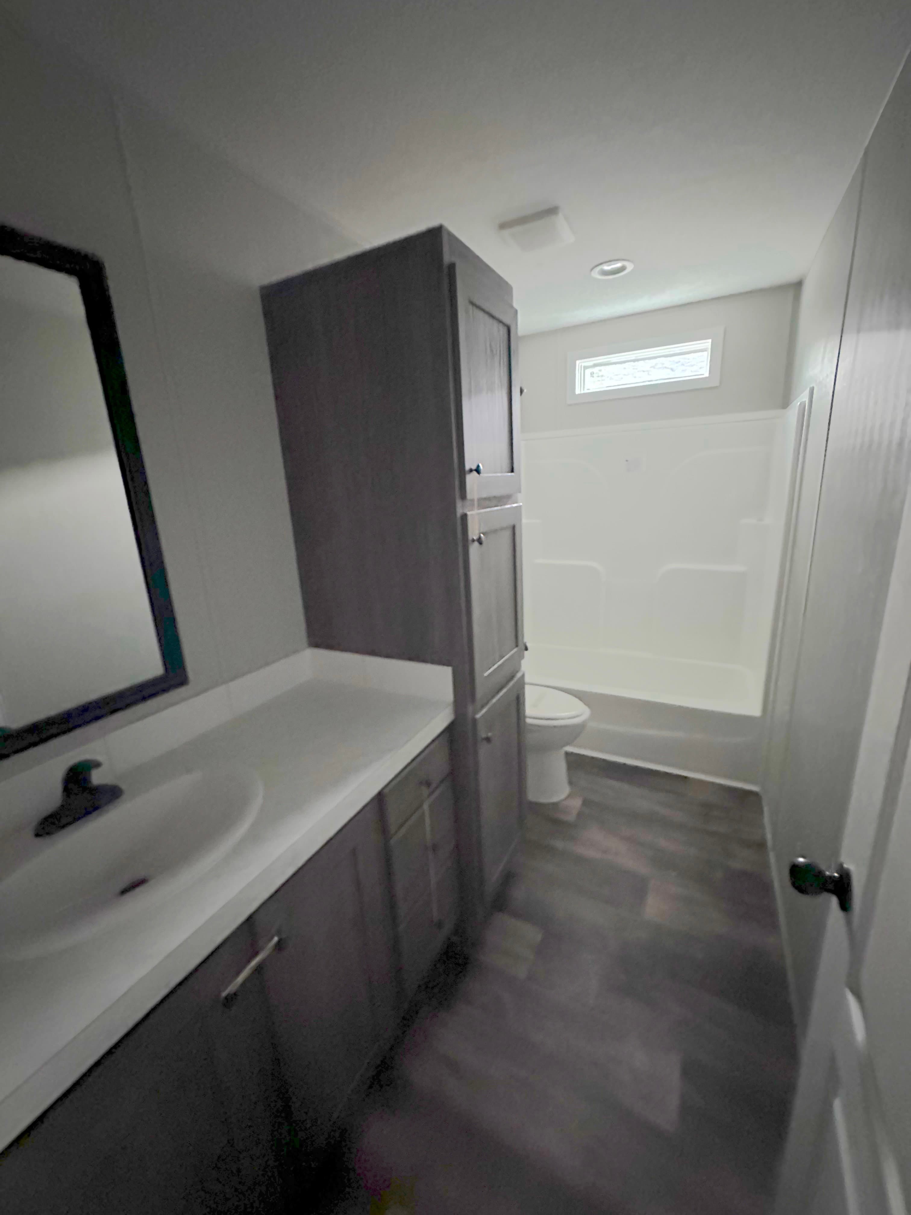 The summit 32764p bathroom home features