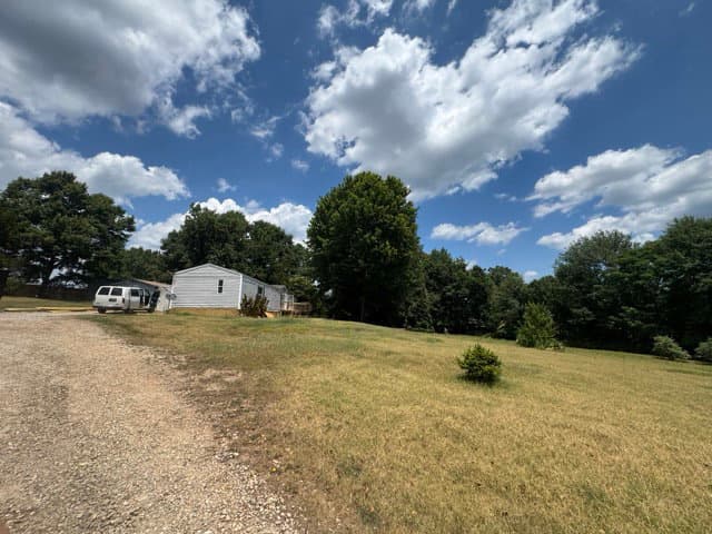 118 sulphur springs rd. chesnee, sc 29323  exterior home features