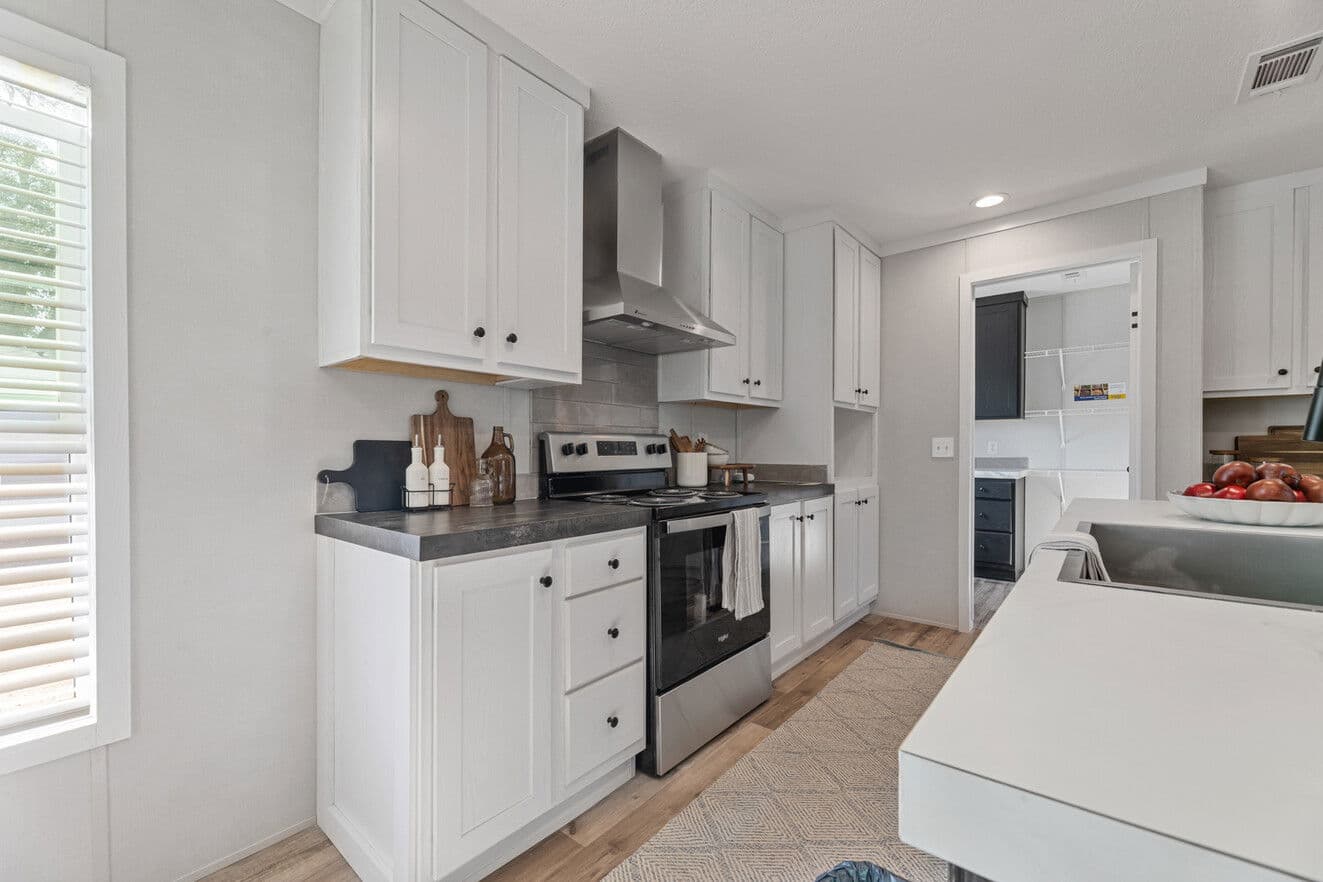 Vivid 28603n kitchen home features