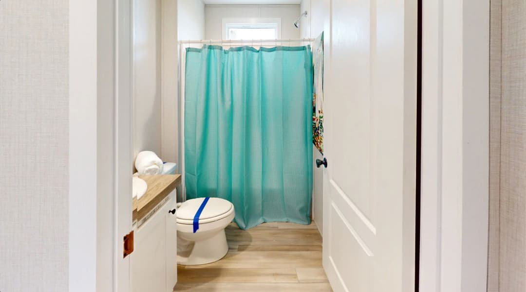 The summit 24403b bathroom home features