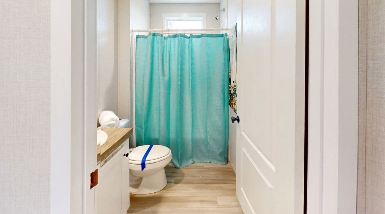 The summit 24403b bathroom home features