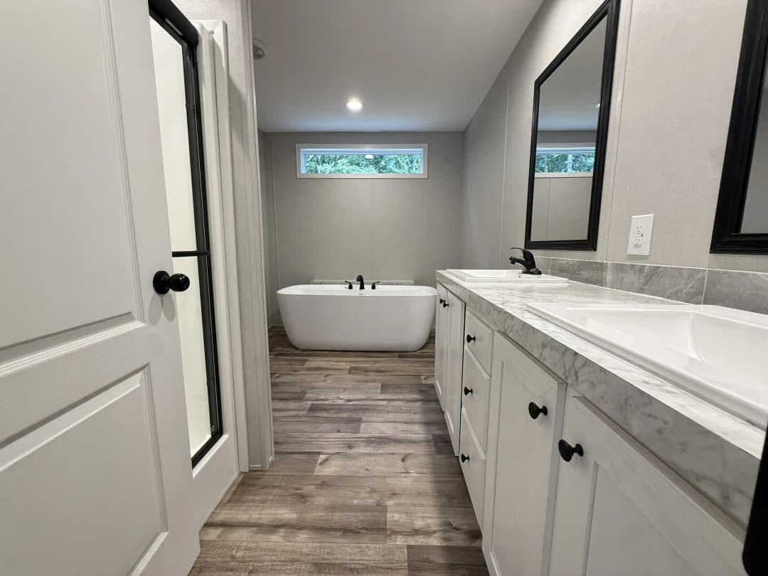 215 ballard rd, honea path, sc 29654 - front lot bathroom home features