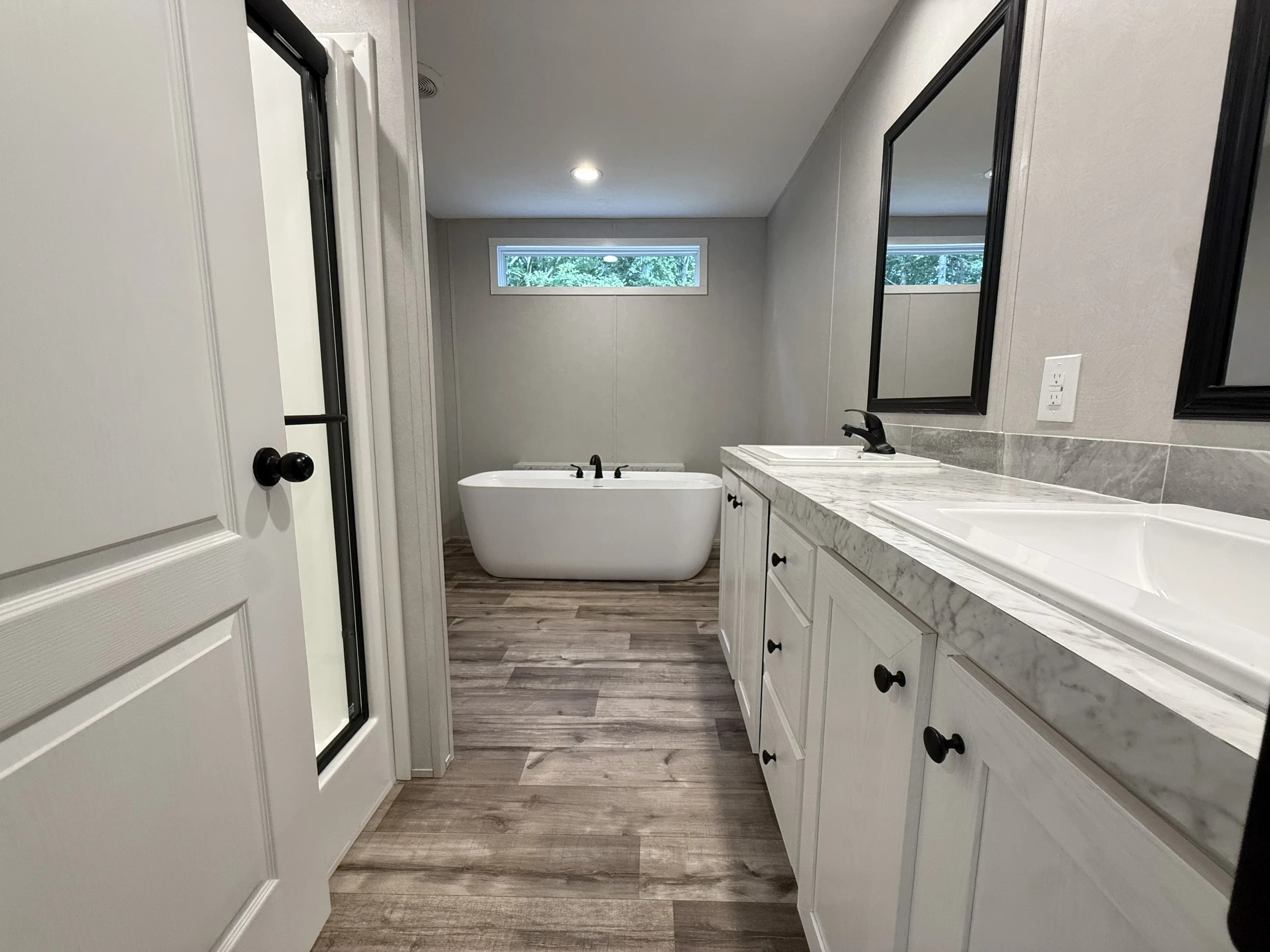 215 ballard rd, honea path, sc 29654 - front lot bathroom home features