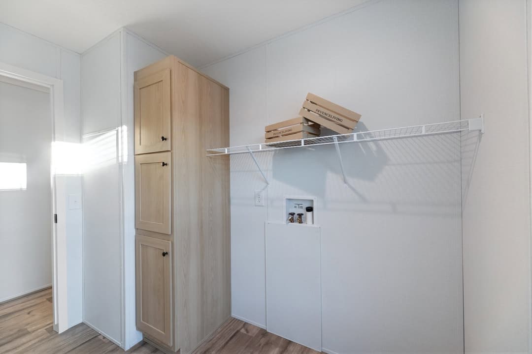 The perry 28764c interior home features