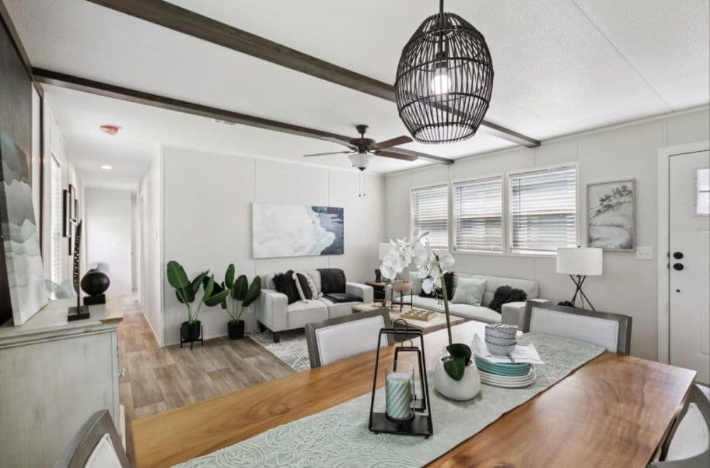 Valor 16763n interior home features