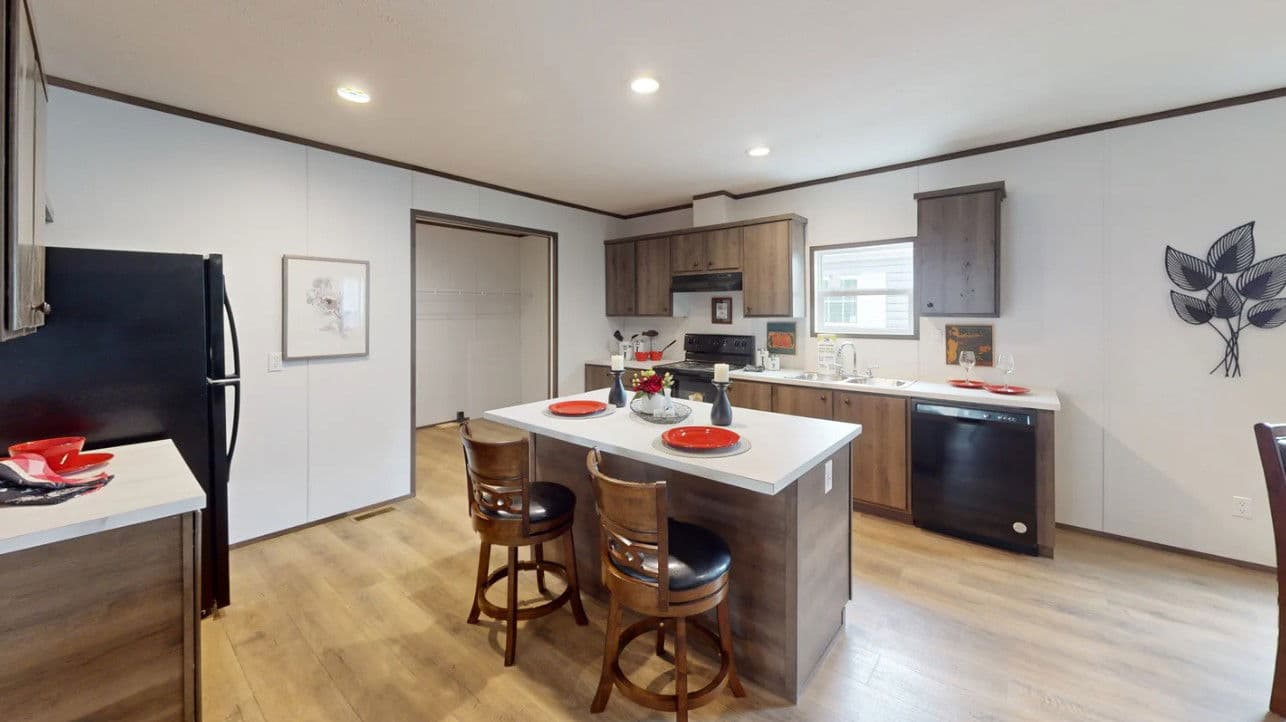 Phoenix 32684a kitchen home features