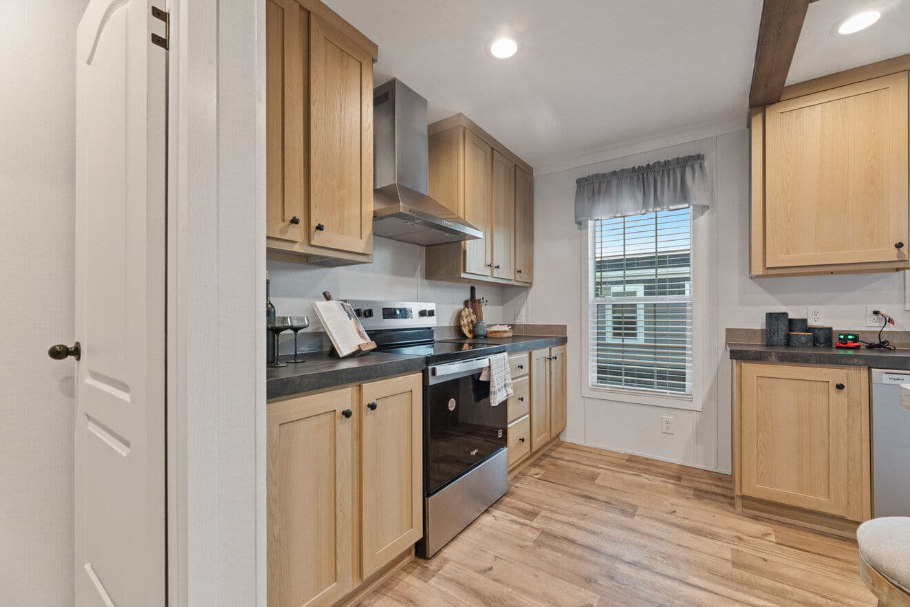 Starr ridge rd. gaffney sc - lot 1 (land & home) kitchen home features