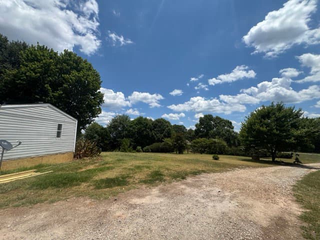 118 sulphur springs rd. chesnee, sc 29323  exterior home features