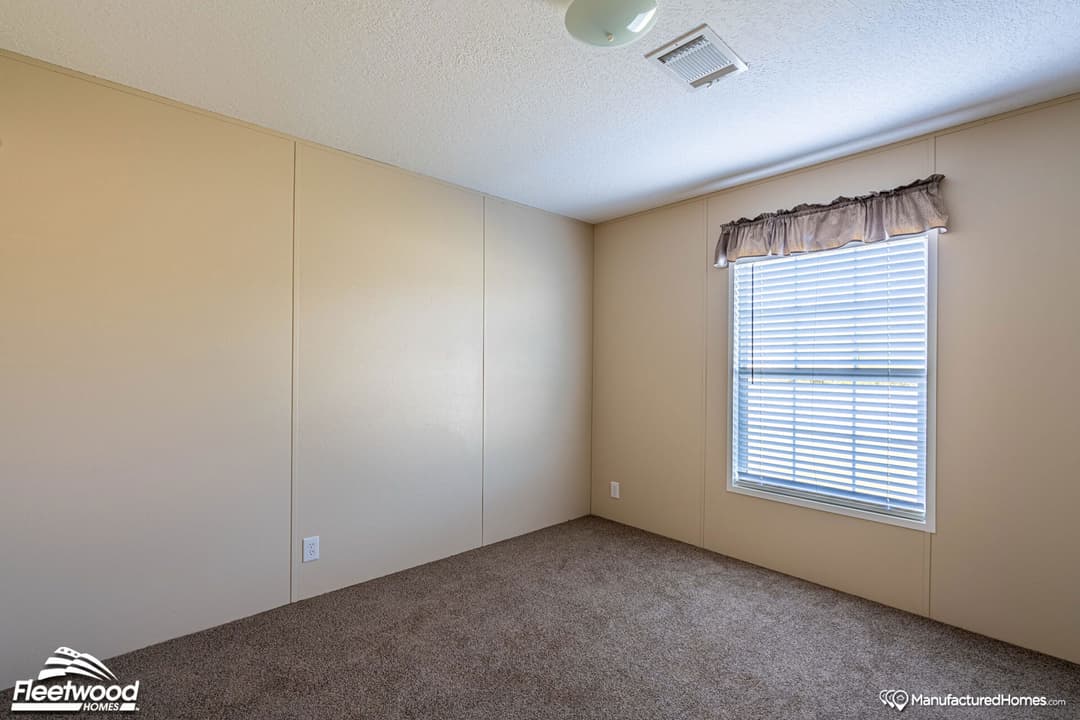 The summit 24563u bedroom home features