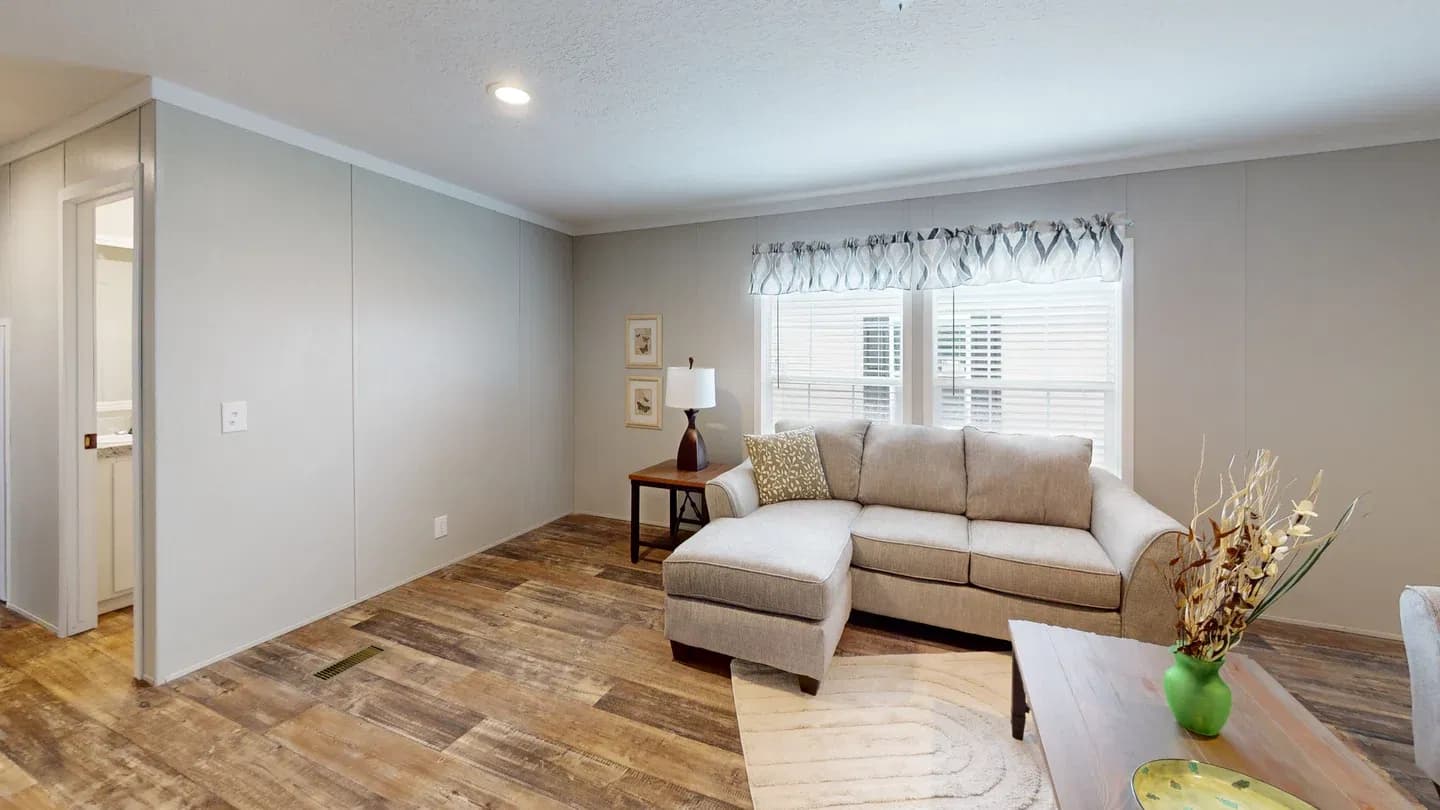 The summit 28764b hero and interior home features