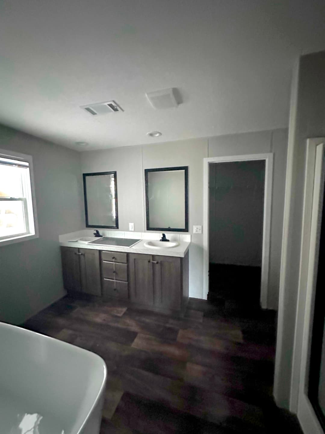 The summit 32764p bathroom home features