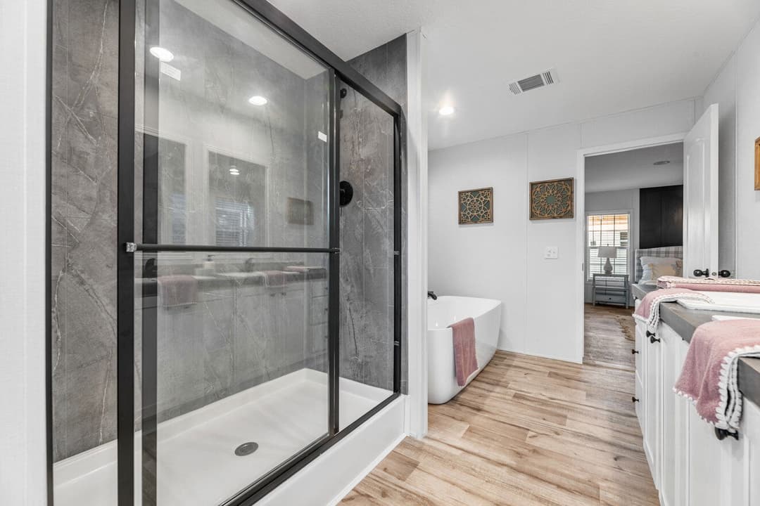 Starr ridge rd. gaffney sc - lot 1 (land & home) bathroom home features