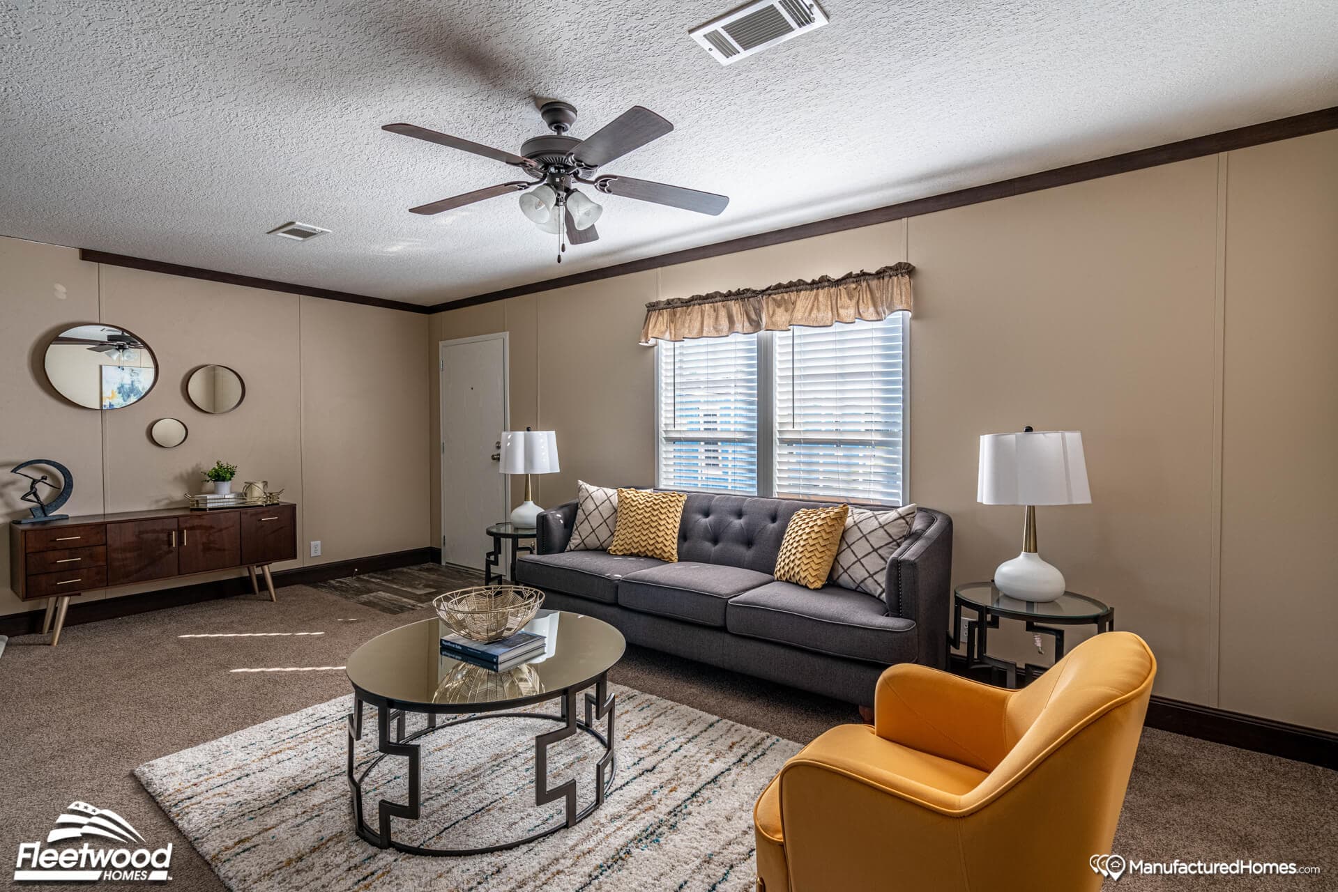 The summit 24563u hero and interior home features