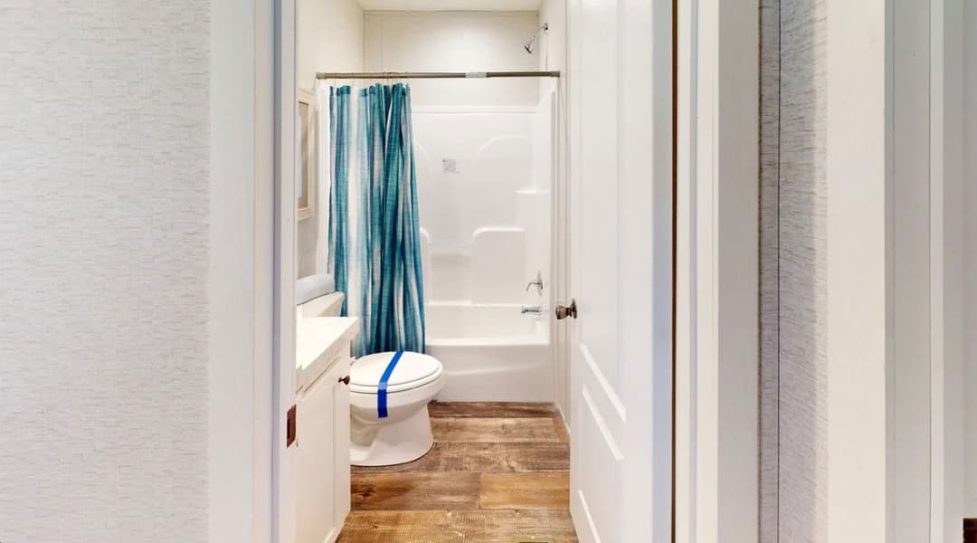 The pinnacle 16763b bathroom home features