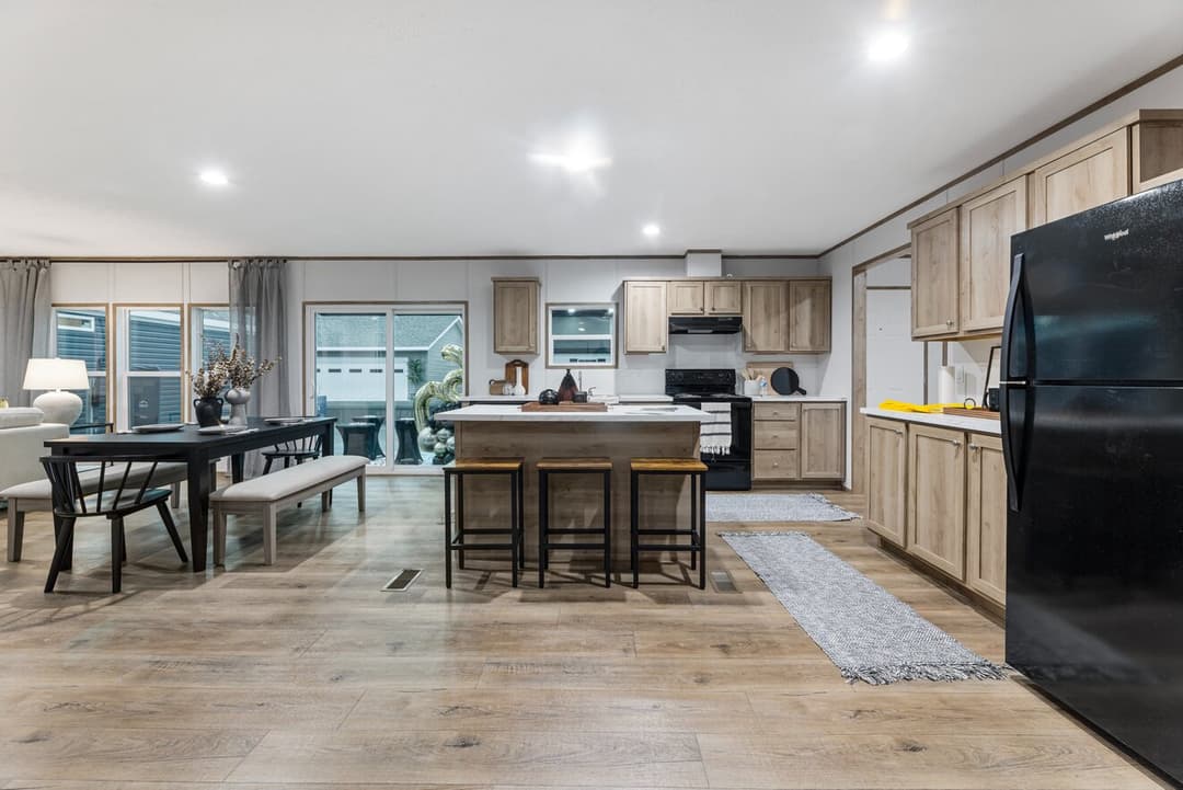 Phoenix 32563a kitchen home features