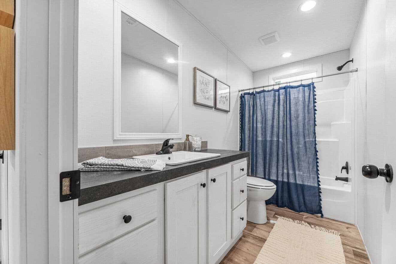 Starr ridge rd. gaffney sc - lot 1 (land & home) bathroom home features