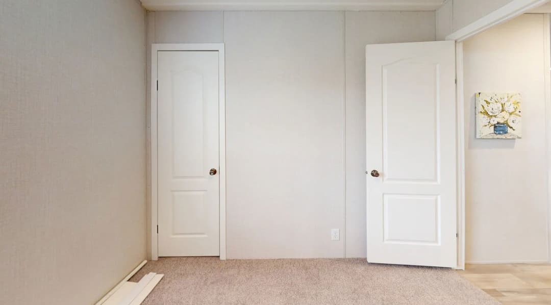 The summit 24403b bedroom home features