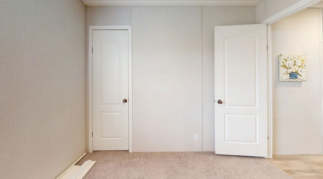 The summit 24403b bedroom home features