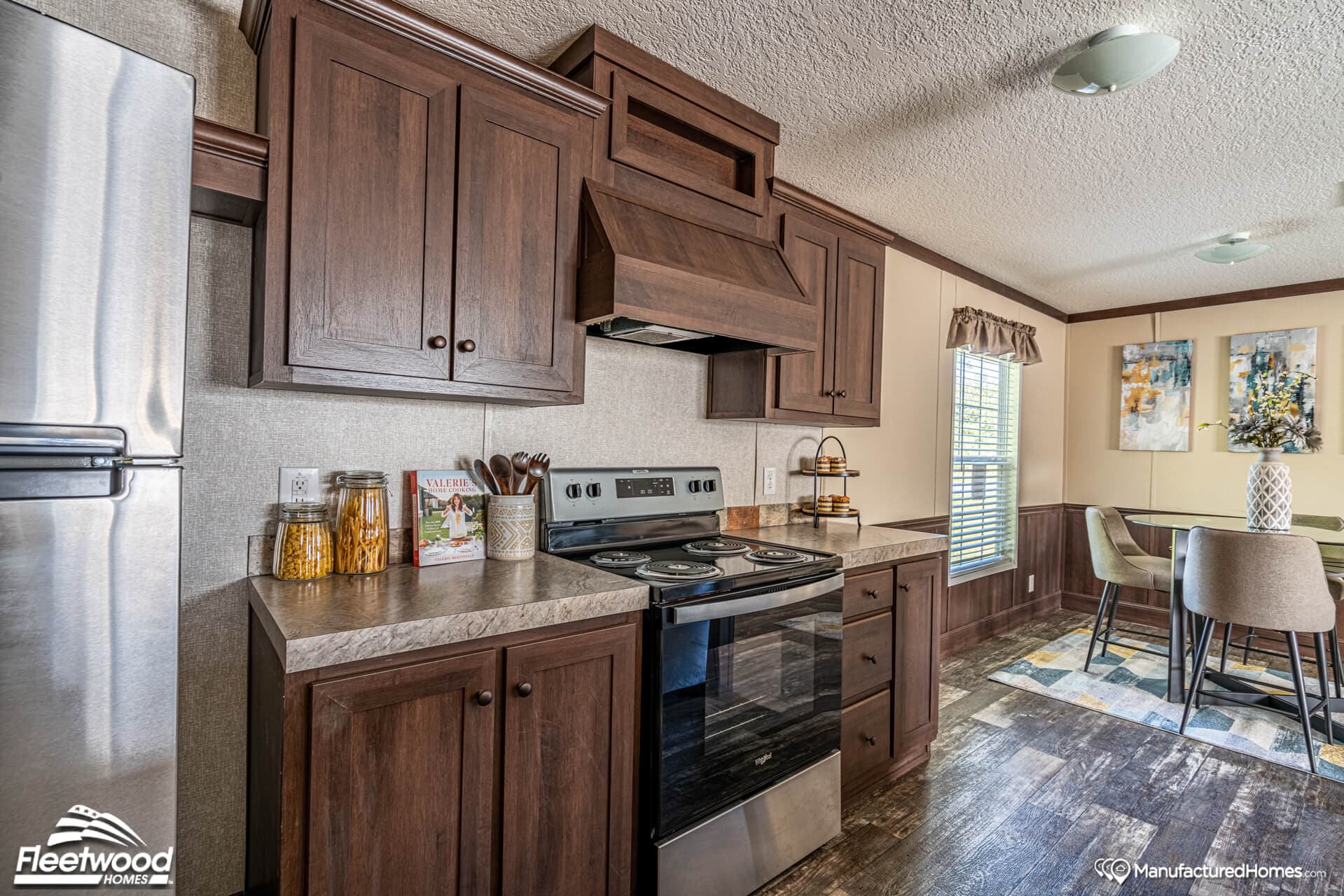 The summit 24563u kitchen home features