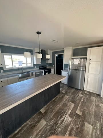 215 ballard rd, honea path, sc 29654 - front lot kitchen home features