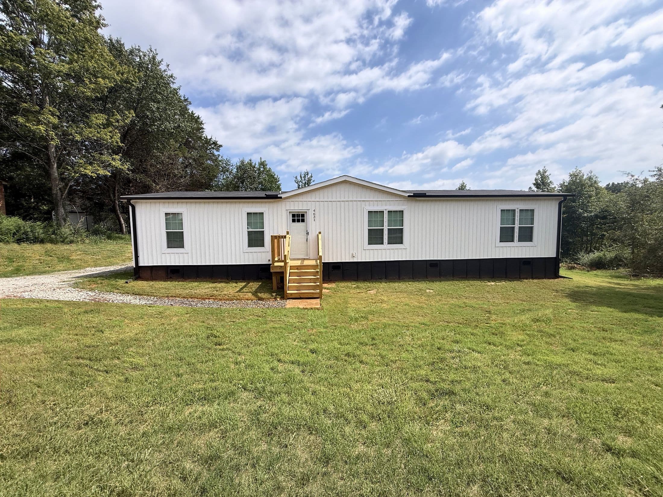 4631 Moorefield Memorial Hwy, Pickens, SC 29671 — hero